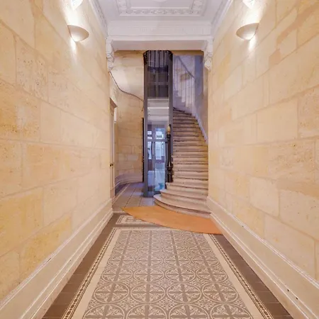 Et Confortable Triangle D'or