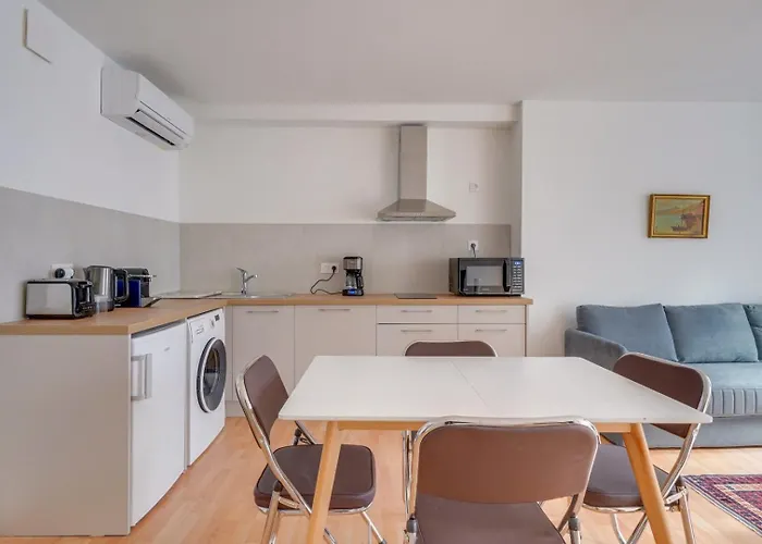 Et Confortable Triangle D'or