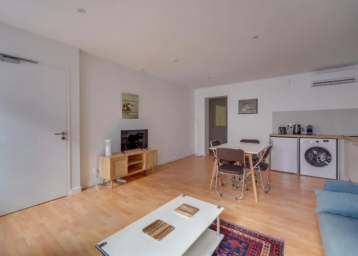 Daire Et Confortable Triangle D'or Bordeaux